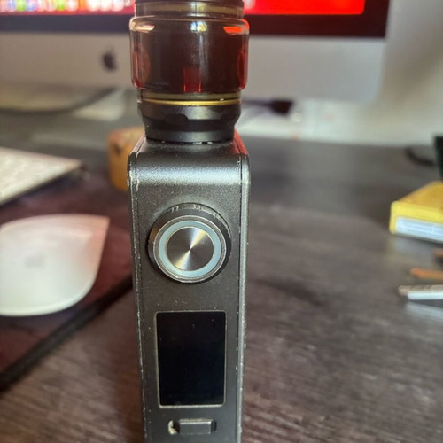 Geekvape Centaurus Mod electronic cigarette with X2 18650 batteries like new