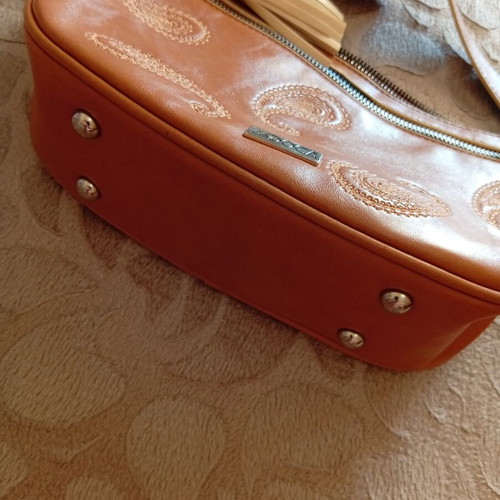 Leather shoulder bag with embossed paisley design, 28.5x15 cm