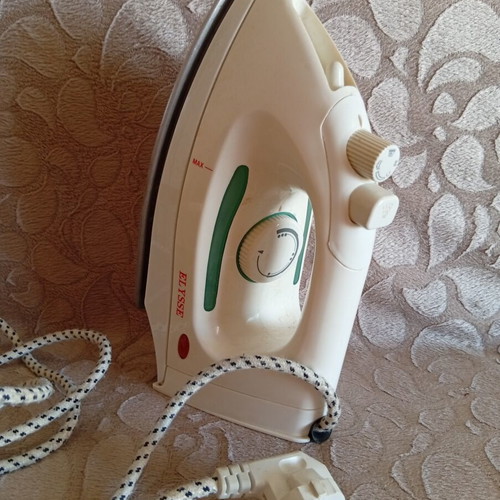 Electric iron 1200W 230-50 Hz