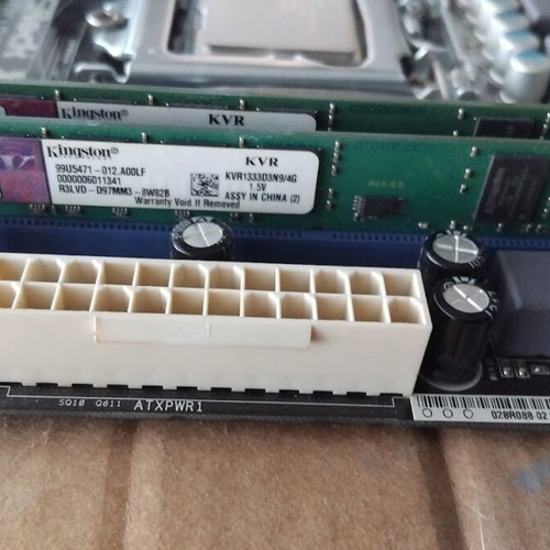 ASRock H61M-DGS motherboard with Intel Pentium G645 CPU, fan and 6GB RAM like new