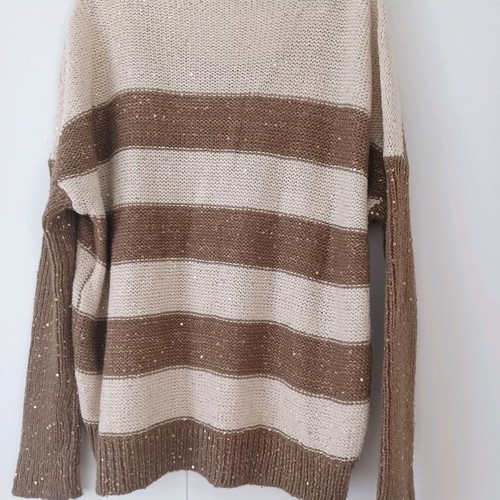 Two-tone sweater used, size M-L, brown