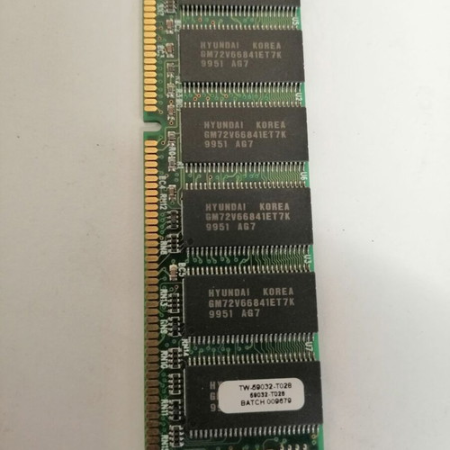 Hyundai 128mb SD Ram used
