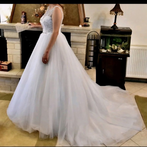 Demetrios wedding dress like new, white with glitter, size XL
