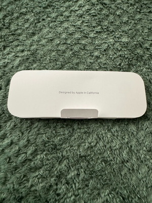 Apple Magnetic Fast Charger to USB-C Cable (1m) for Apple Watch white new