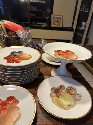 Thomas Bavaria vintage porcelain plates with fruit decoration and gold trim new
