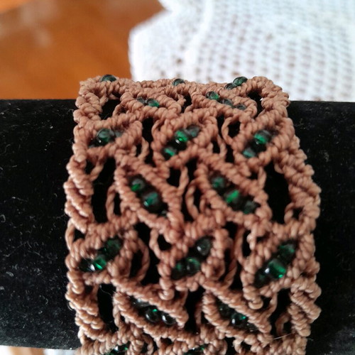 Macrame bracelet like new
