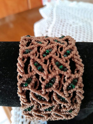 Macrame bracelet like new