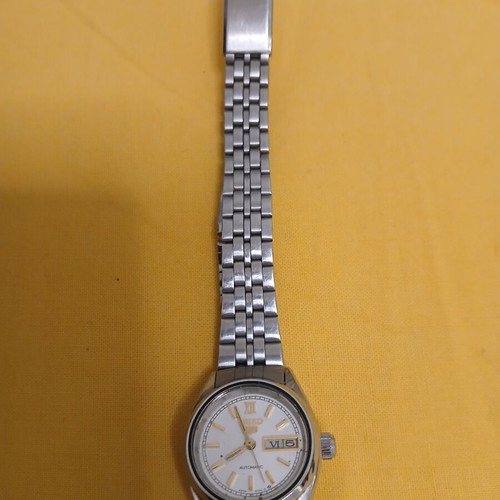 Seiko 5 Automatic wristwatch used, women's silver