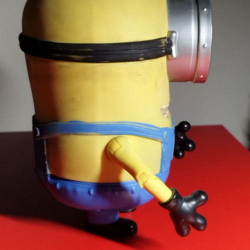Despicable Me Minions Talking Stuart Figure used, battery operated