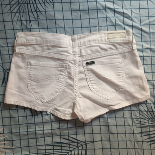 Lee white shorts like new, sizes XS and S