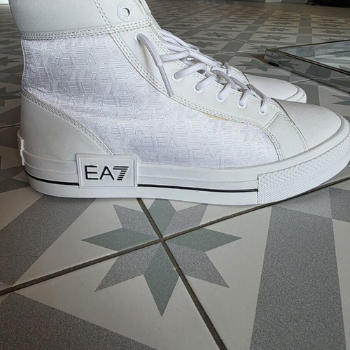 Men's sport shoes Emporio Armani white, new, size 42