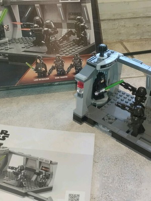 Lego Star Wars 75324 πλήρες σετ με κουτί και οδηγίες, σαν καινούριο