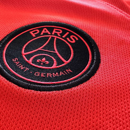 PSG jersey authentic like new (147-158cm)