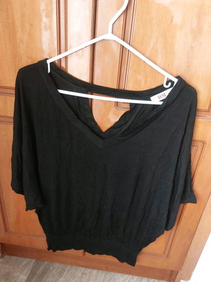 Blouse with batwing sleeves used, size M/L, black
