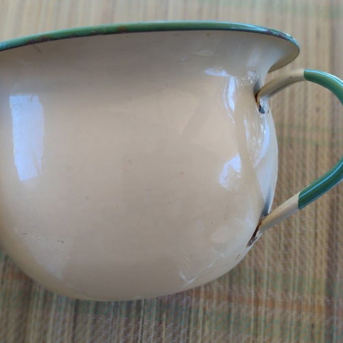 Vintage enamel night container made in Yugoslavia, like new