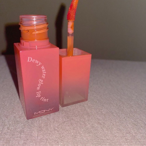 MACQUEEN Dewy Water Glow Lip Tint shade 04 Rose Bonbon like new