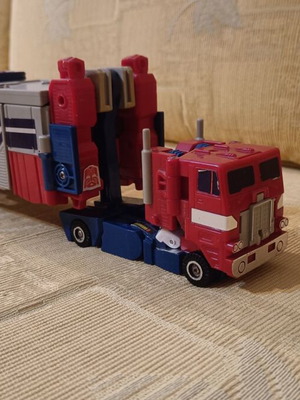 Optimus Prime Transformers 80s like new vintage Hasbro toy