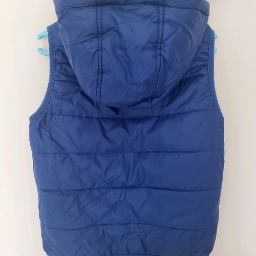 Sleeveless jacket for 4 years old