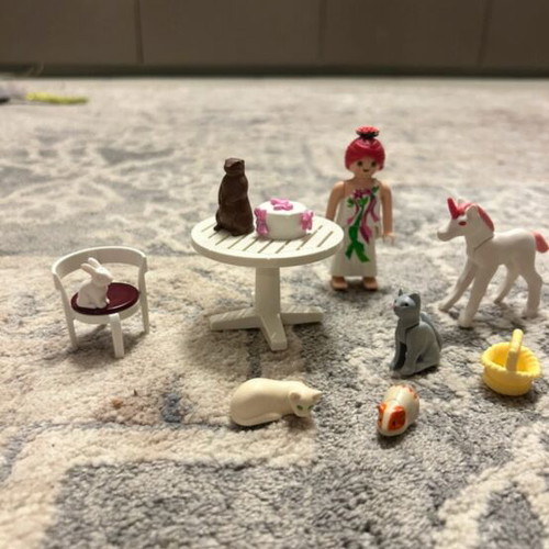 Playmobil like new, set of 11 pieces