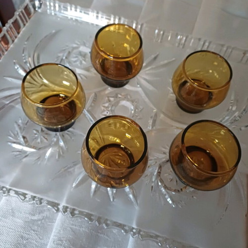 Vintage liqueur glasses set amber with crystal tray and 3 miniature bottles like new