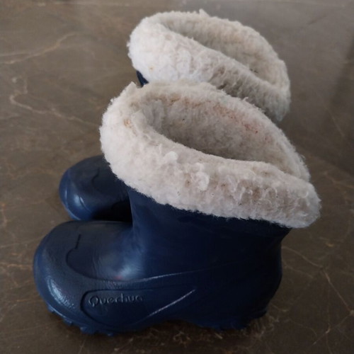 Quechua waterproof boots with fur lining like new, blue