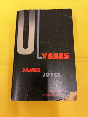 Ulysses του James Joyce μεταχειρισμένο vintage βιβλίο με μαλακό εξώφυλλο