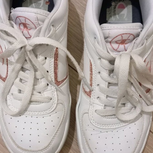 Champion white athletic shoes like new, size 38.5-39