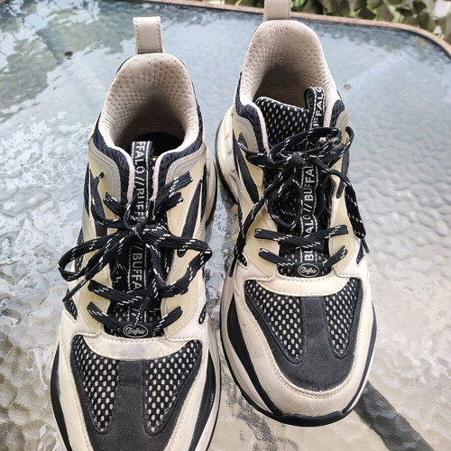 Buffalo Cloud Sneakers like new, black and cream, size 41, vegan