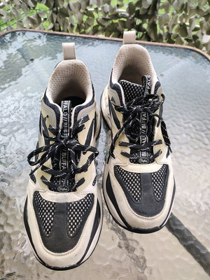 Buffalo Cloud Sneakers like new, black and cream, size 41, vegan