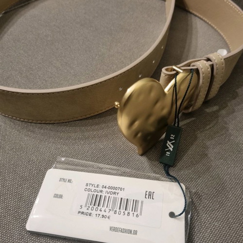 Verde belt new with gold heart buckle, ivory, size 110cm