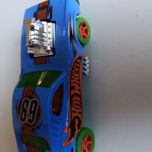 Hot Wheels toy car from Kindermaxi Surprise like new
