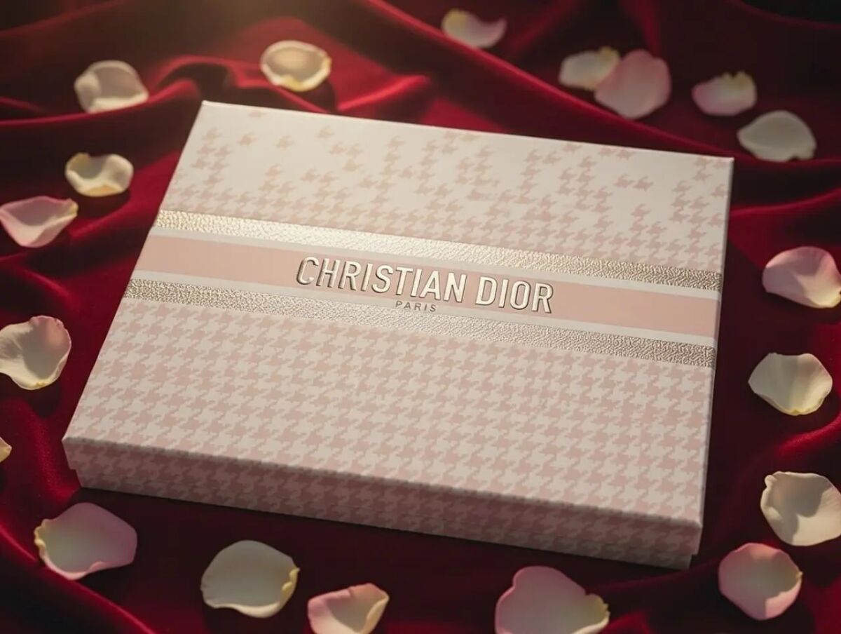 Christian Dior 16-Piece Mini Perfume… - € 149,00 - Vendora.cy