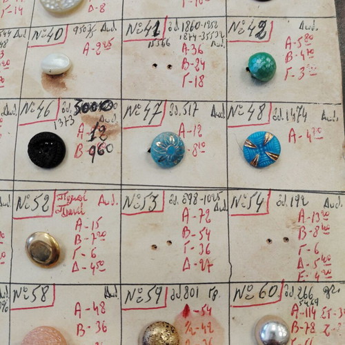 Vintage Button Sample Card from the 1960s used