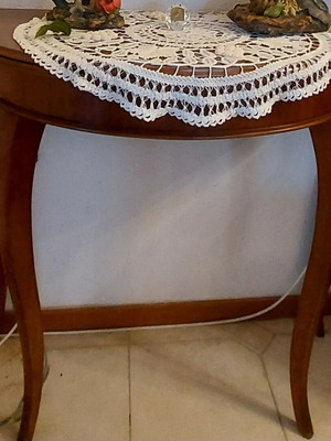 Classic console table like new