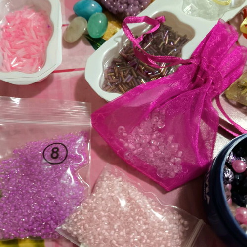 Beads for handmade jewelry like new, set of 25 designs