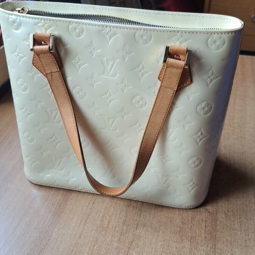 Louis Vuitton Handbag like new, yellow