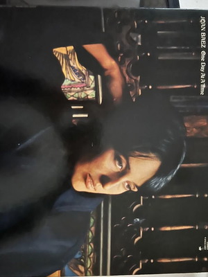 Joan Baez One Day At A Time vinyl used, very good condition