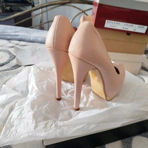 Jflowers pink Barbie high heels used, size 36