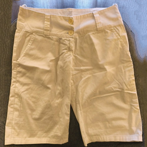 Obsession fashion women's bermuda shorts XS white like new