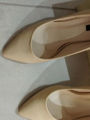 Lustren pumps size 39 with 6 cm heel like new