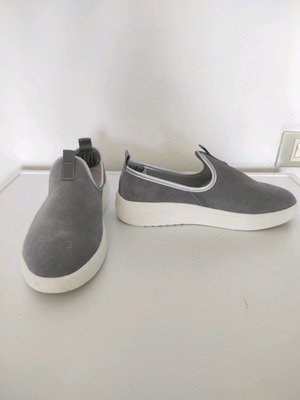 Lumberjack σουέτ παπούτσια γκρι, νούμερο 39/40, σε άριστη κατάσταση