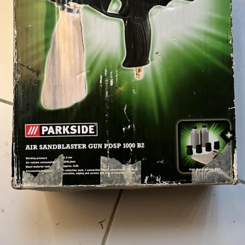 Sandblasting gun like new, packaging slightly damaged
