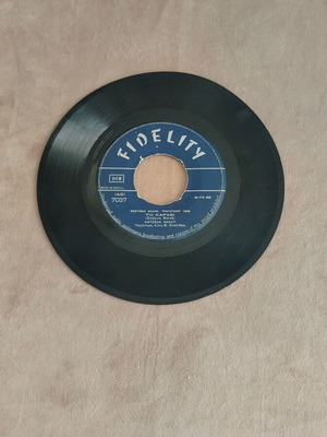 Fidelity 45 RPM record "To Karavi" Greek Song Festival 1959