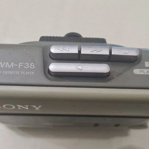 Walkman Sony wm-38 (1987), révisé et parfaitement fonctionnel Walkman Sony wm-38 (1987), révisé et parfaitement fonctionnel
