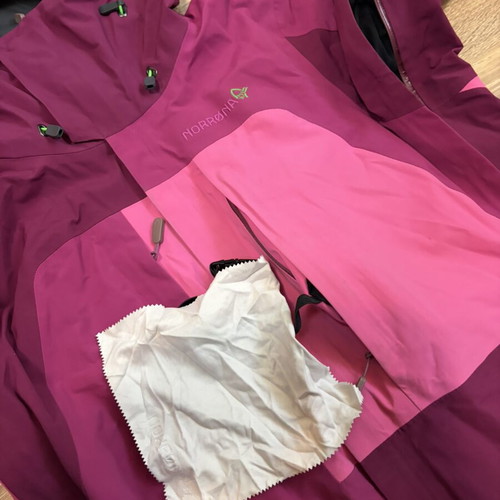 Norrona Narvik GoreTex 2L Insulated Jacket women's M like new, colorful