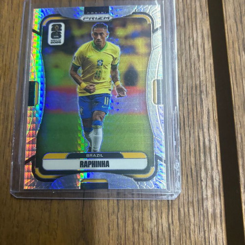 2026 Panini Prizm FIFA World Cup Silver Hyper Prizm Raphinha #85 Brazil card new