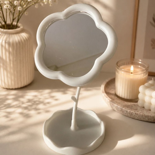 Flower-shaped table mirror like new, portable with jewelry base