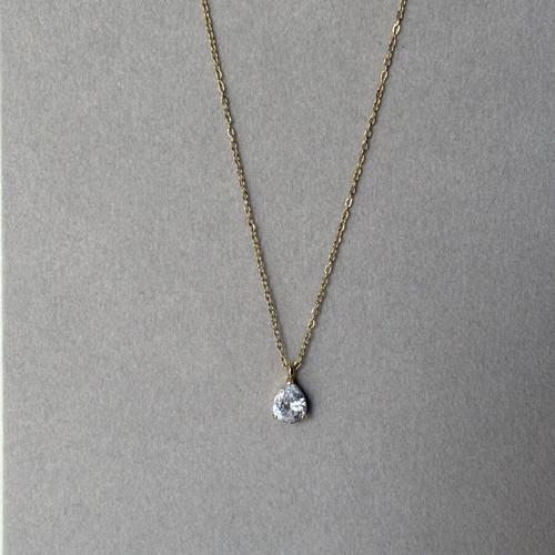 Gold steel necklace like new