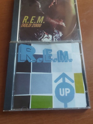 REM 2 CDs used in good condition