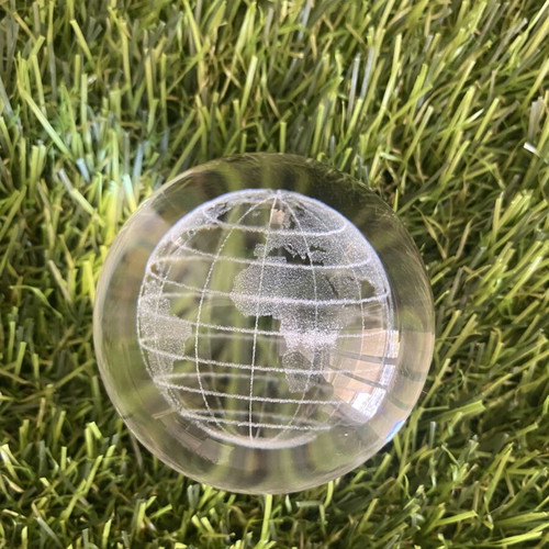 Glass globe in excellent condition